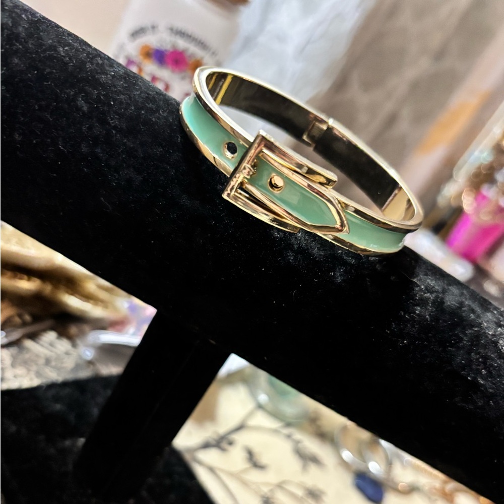 Elegant Gold and Mint Bracelet